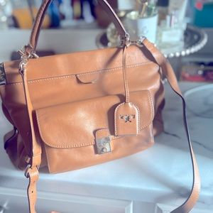 TORY BURCH PRISCILLA SMALL FRAME SATCHEL: SCHOOLGIRL CARRYALL